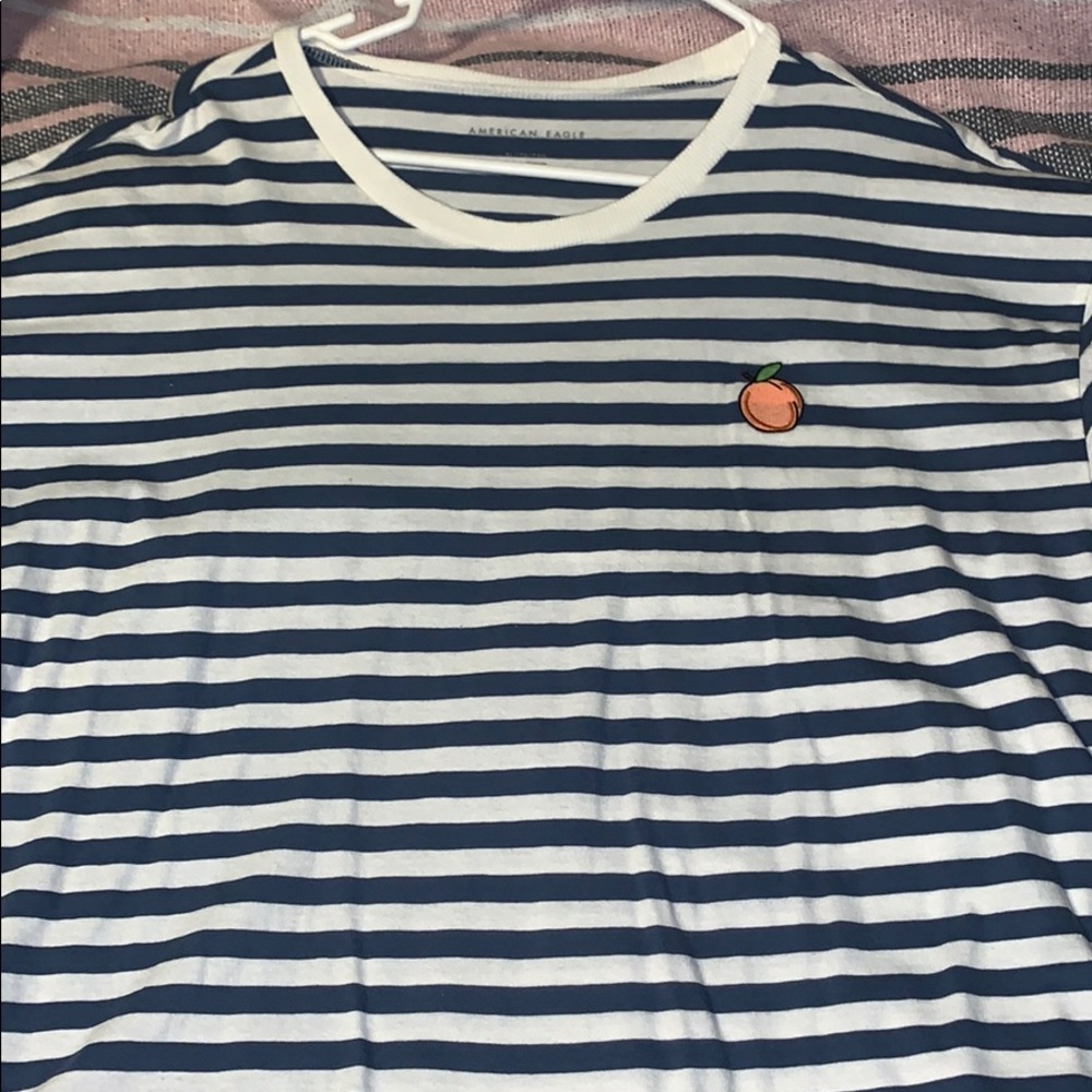 American Eagle shirt